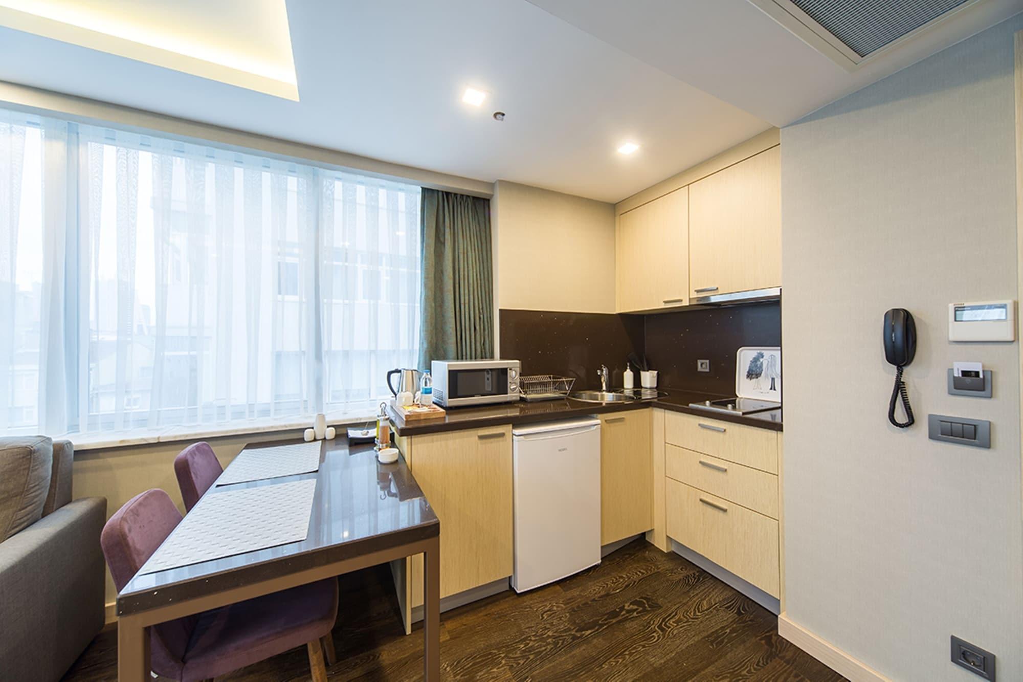 Molton Monapart Mecidiyekoy Istanbul Exterior photo