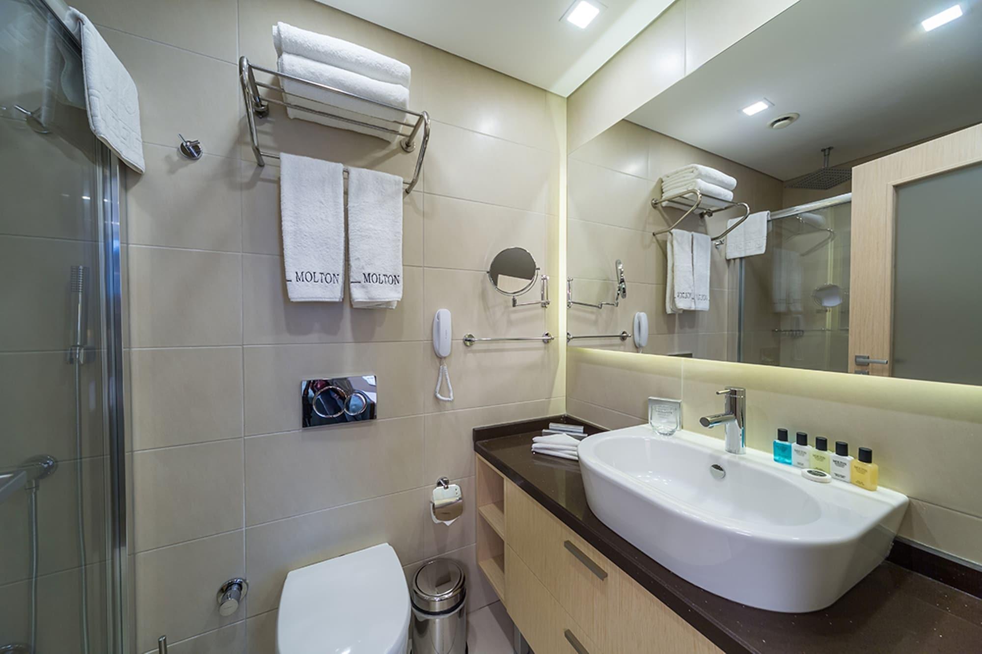 Molton Monapart Mecidiyekoy Istanbul Exterior photo